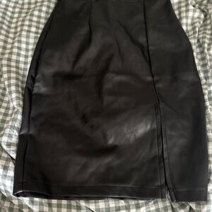 Francesca's Collections Black Pencil Skirt